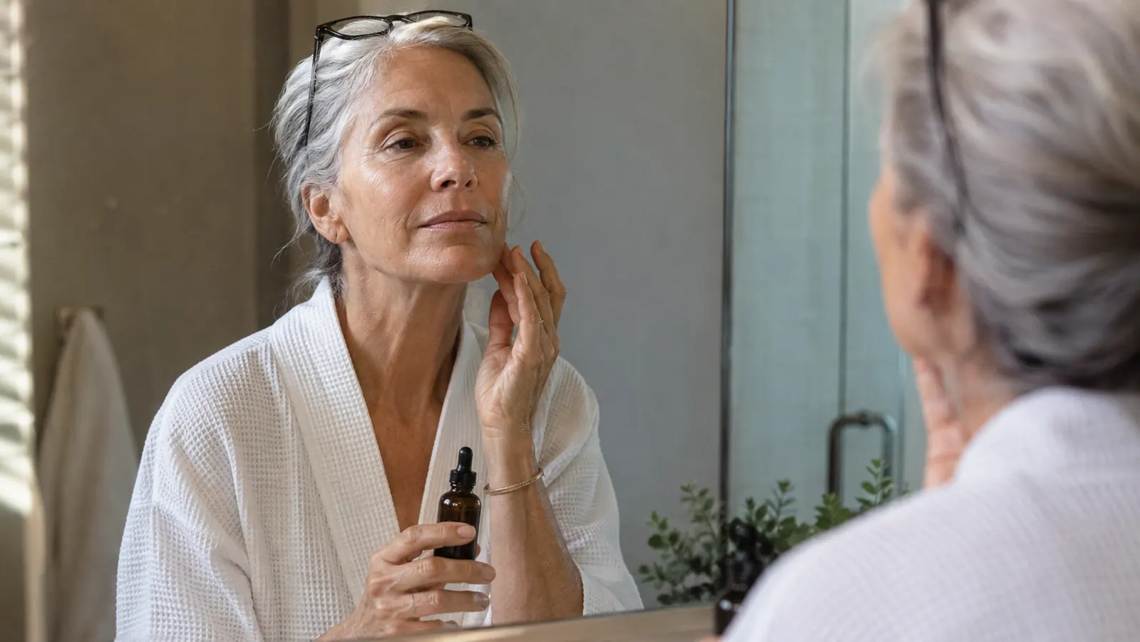 TruSkin Vitamin C Serum Honest Review: Does the Smell Match the Results